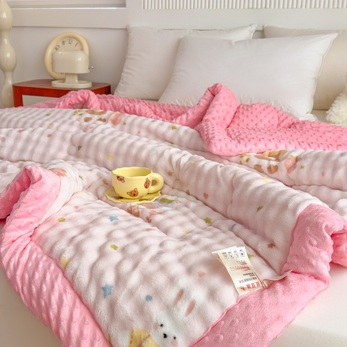 91家纺网 家纺一手货源 找家纺 优雅星家纺 2026新款亲肤舒适兔毛绒豆豆绒冬被 春游