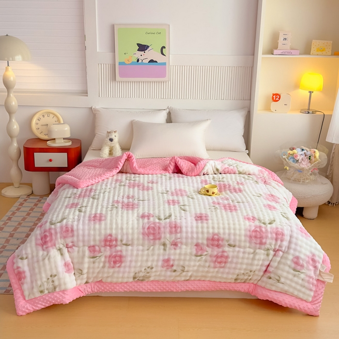 91家纺网 家纺一手货源 找家纺 优雅星家纺 2026新款亲肤舒适兔毛绒豆豆绒冬被 玫瑰园