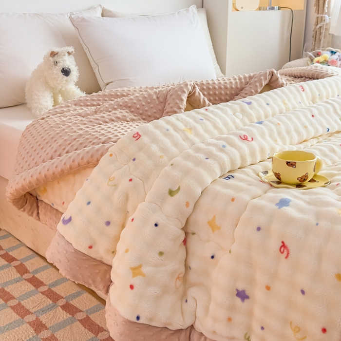 91家纺网 家纺一手货源 找家纺 优雅星家纺 2026新款亲肤舒适兔毛绒豆豆绒冬被 派对