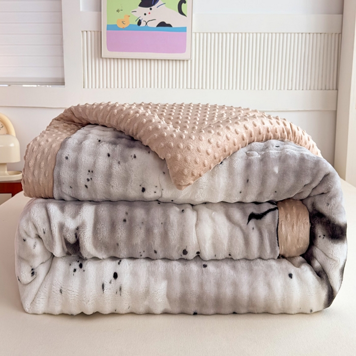 91家纺网 家纺一手货源 找家纺 优雅星家纺 2026新款亲肤舒适兔毛绒豆豆绒冬被 星星点点