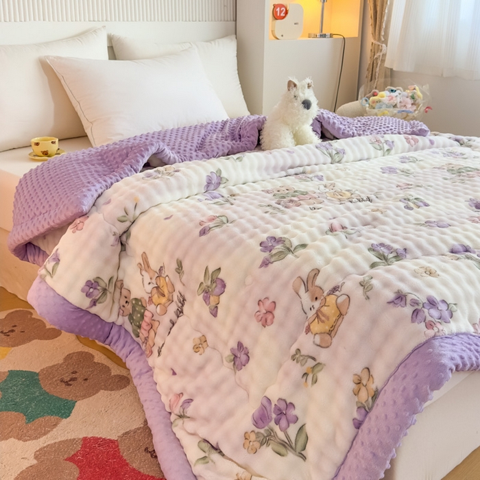 91家纺网 家纺一手货源 找家纺 优雅星家纺 2026新款亲肤舒适兔毛绒豆豆绒冬被 爱丽丝