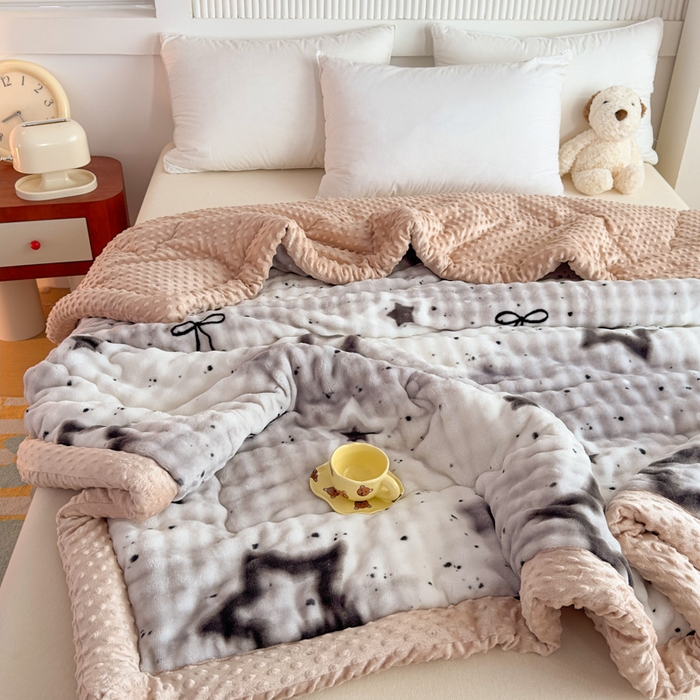 91家纺网 家纺一手货源 找家纺 优雅星家纺 2026新款亲肤舒适兔毛绒豆豆绒冬被 星星点点