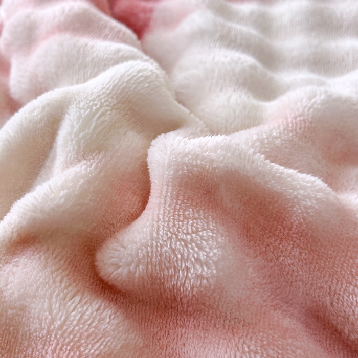 91家纺网 家纺一手货源 找家纺 优雅星家纺 2026新款亲肤舒适兔毛绒豆豆绒冬被 怦然心动