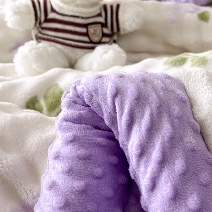 91家纺网 家纺一手货源 找家纺 优雅星家纺 2026新款亲肤舒适兔毛绒豆豆绒冬被 姹紫嫣红舞（老花型）