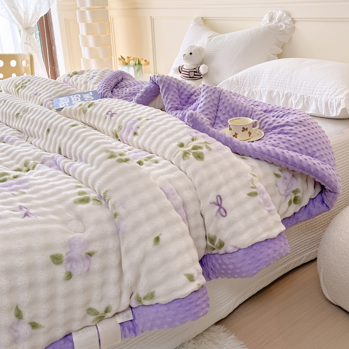 91家纺网 家纺一手货源 找家纺 优雅星家纺 2026新款亲肤舒适兔毛绒豆豆绒冬被 姹紫嫣红舞（老花型）