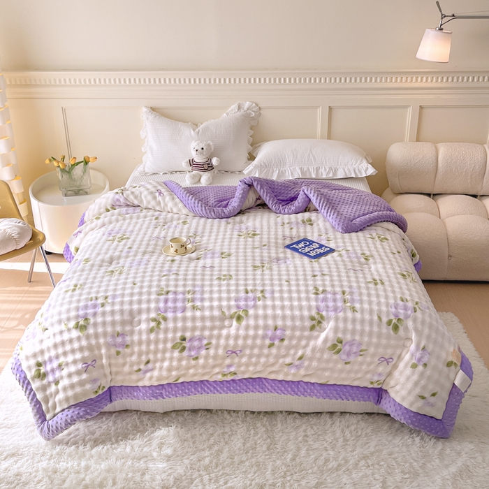 91家纺网 家纺一手货源 找家纺 优雅星家纺 2026新款亲肤舒适兔毛绒豆豆绒冬被 姹紫嫣红舞（老花型）