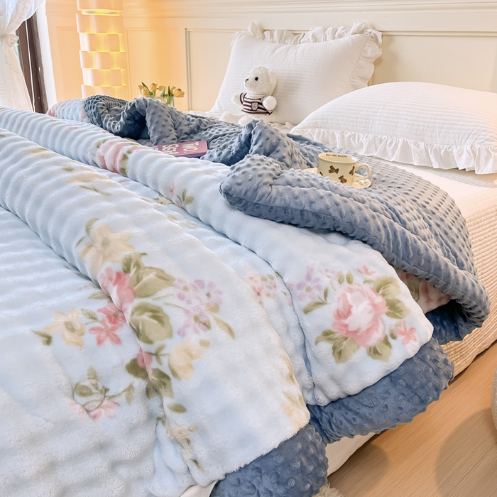 91家纺网 家纺一手货源 找家纺 优雅星家纺 2026新款亲肤舒适兔毛绒豆豆绒冬被 花开富贵舞（老花型）
