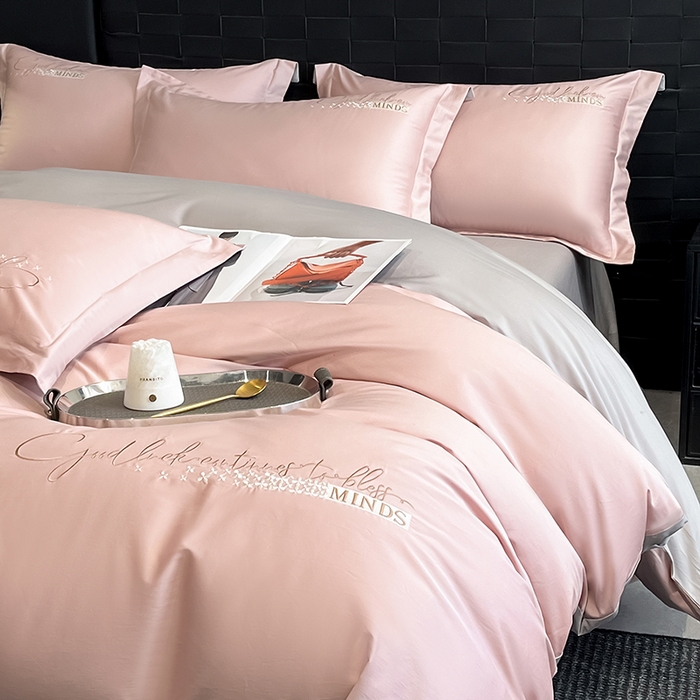 91家纺网 家纺一手货源 找家纺 拼社家纺 2026新款A类全棉贡缎长绒棉四件套全棉四件套简约刺绣纯色纯棉床上用品（提供买家秀） 依恋-初恋粉