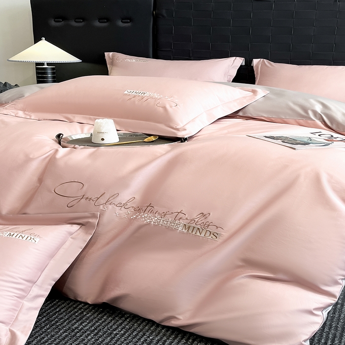 91家纺网 家纺一手货源 找家纺 拼社家纺 2026新款A类全棉贡缎长绒棉四件套全棉四件套简约刺绣纯色纯棉床上用品（提供买家秀） 依恋-初恋粉