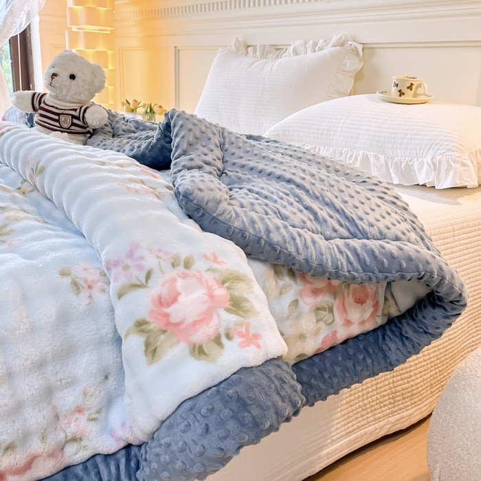 91家纺网 家纺一手货源 找家纺 优雅星家纺 2026新款亲肤舒适兔毛绒豆豆绒冬被 花开富贵舞（老花型）