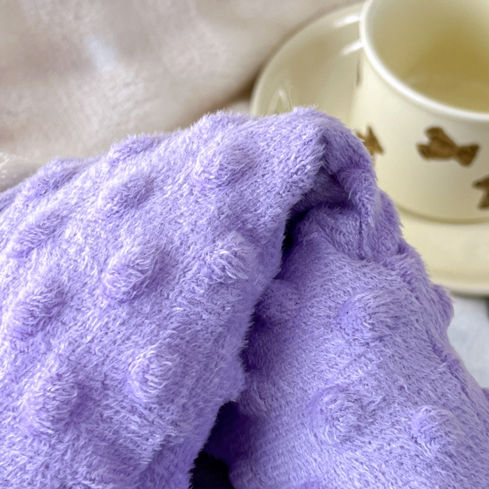 91家纺网 家纺一手货源 找家纺 优雅星家纺 2026新款亲肤舒适兔毛绒豆豆绒冬被 众星捧月舞（老花型）