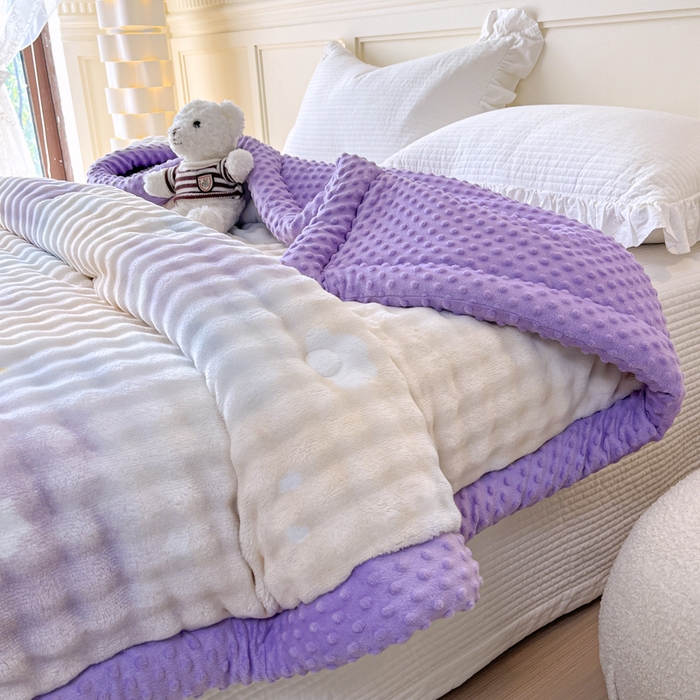 91家纺网 家纺一手货源 找家纺 优雅星家纺 2026新款亲肤舒适兔毛绒豆豆绒冬被 众星捧月舞（老花型）