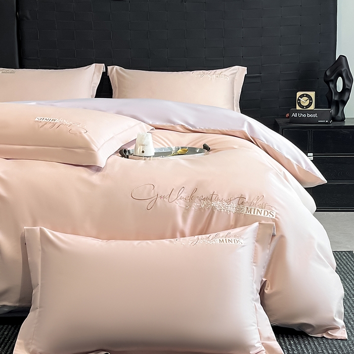 91家纺网 家纺一手货源 找家纺 拼社家纺 2026新款A类全棉贡缎长绒棉四件套全棉四件套简约刺绣纯色纯棉床上用品（提供买家秀） 依恋-丁香粉紫