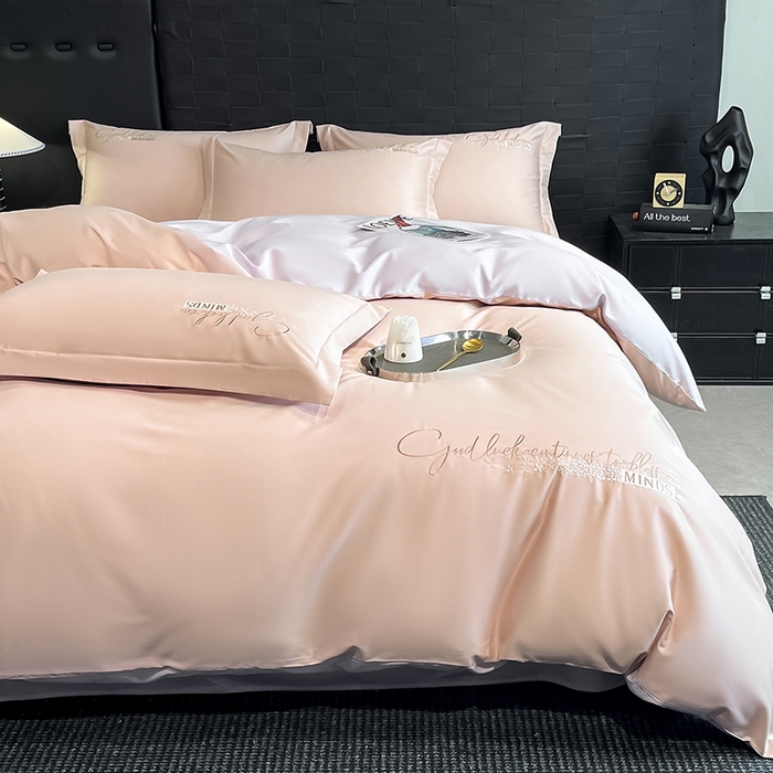 91家纺网 家纺一手货源 找家纺 拼社家纺 2026新款A类全棉贡缎长绒棉四件套全棉四件套简约刺绣纯色纯棉床上用品（提供买家秀） 依恋-丁香粉紫