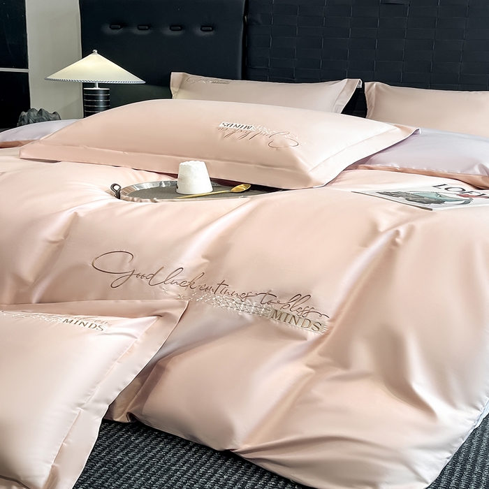 91家纺网 家纺一手货源 找家纺 拼社家纺 2026新款A类全棉贡缎长绒棉四件套全棉四件套简约刺绣纯色纯棉床上用品（提供买家秀） 依恋-丁香粉紫