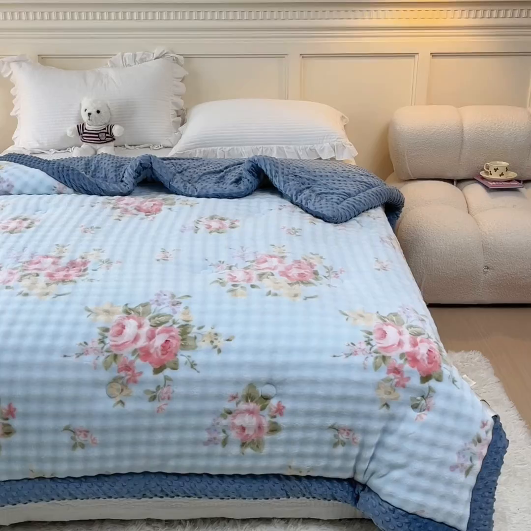 91家纺网 家纺一手货源 找家纺 优雅星家纺 2026新款亲肤舒适兔毛绒豆豆绒冬被 花开富贵舞（老花型）