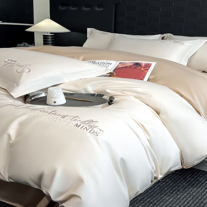 91家纺网 家纺一手货源 找家纺 拼社家纺 2026新款A类全棉贡缎长绒棉四件套全棉四件套简约刺绣纯色纯棉床上用品（提供买家秀） 依恋-奶油香槟