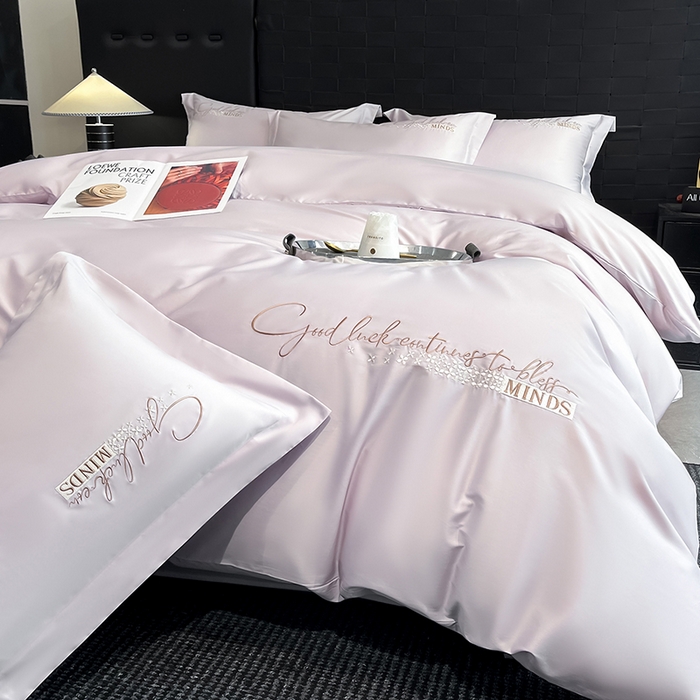 91家纺网 家纺一手货源 找家纺 拼社家纺 2026新款A类全棉贡缎长绒棉四件套全棉四件套简约刺绣纯色纯棉床上用品（提供买家秀） 依恋-优雅紫