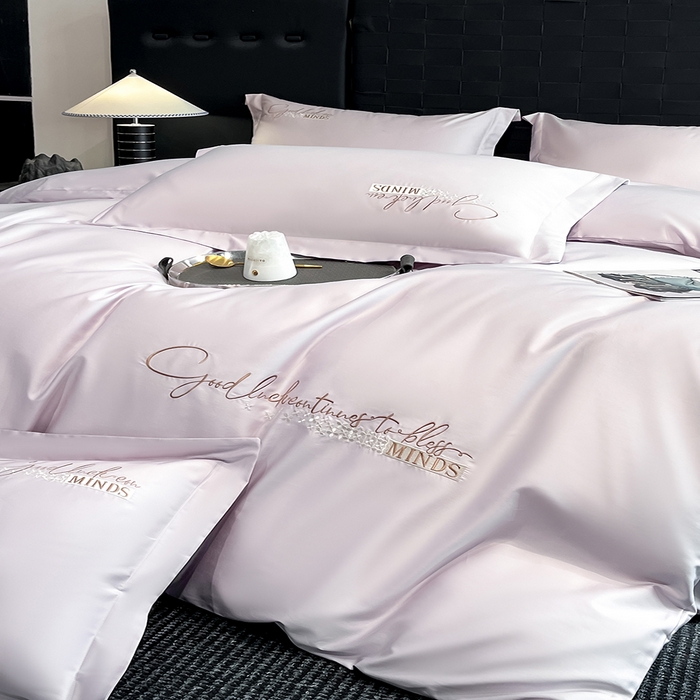 91家纺网 家纺一手货源 找家纺 拼社家纺 2026新款A类全棉贡缎长绒棉四件套全棉四件套简约刺绣纯色纯棉床上用品（提供买家秀） 依恋-优雅紫