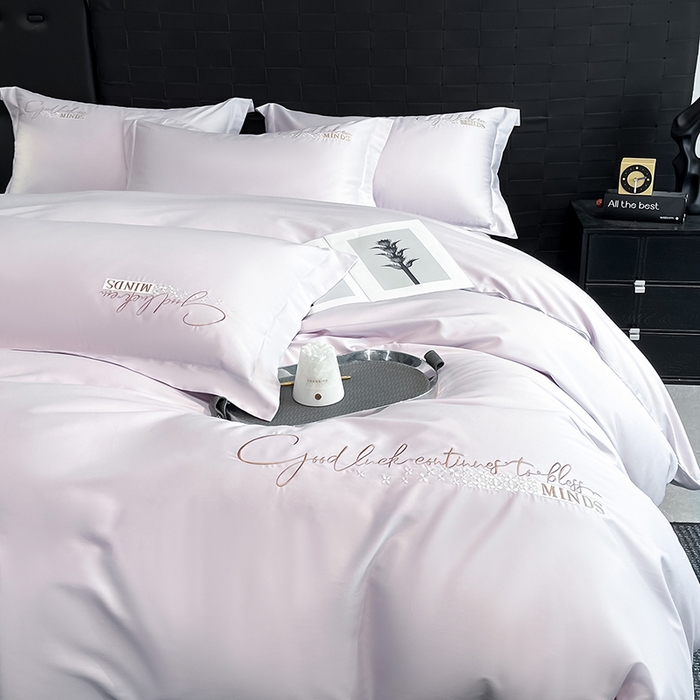 91家纺网 家纺一手货源 找家纺 拼社家纺 2026新款A类全棉贡缎长绒棉四件套全棉四件套简约刺绣纯色纯棉床上用品（提供买家秀） 依恋-优雅紫