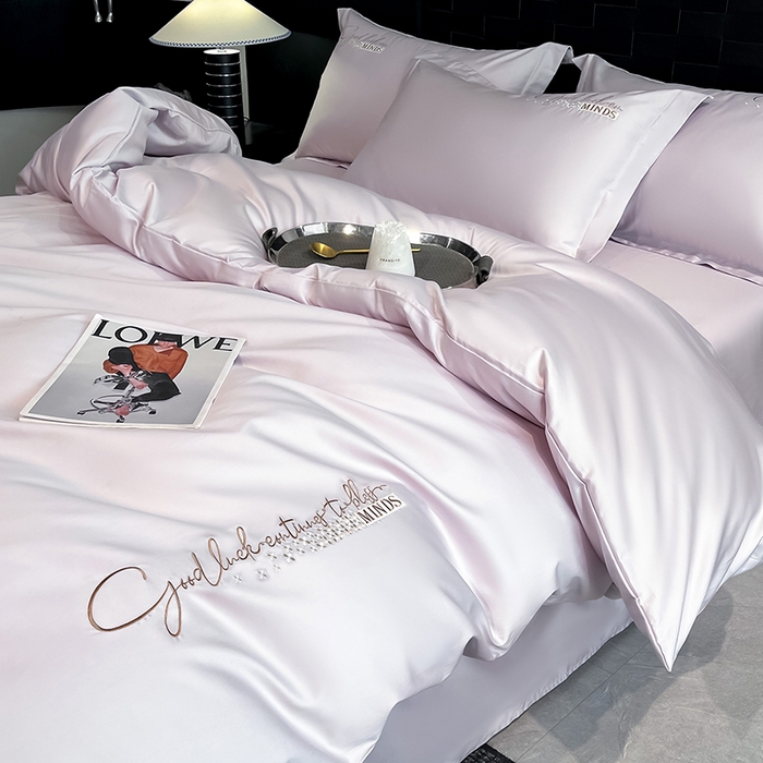 91家纺网 家纺一手货源 找家纺 拼社家纺 2026新款A类全棉贡缎长绒棉四件套全棉四件套简约刺绣纯色纯棉床上用品（提供买家秀） 依恋-优雅紫