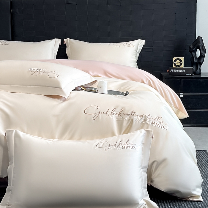 91家纺网 家纺一手货源 找家纺 拼社家纺 2026新款A类全棉贡缎长绒棉四件套全棉四件套简约刺绣纯色纯棉床上用品（提供买家秀） 依恋-元气白桃