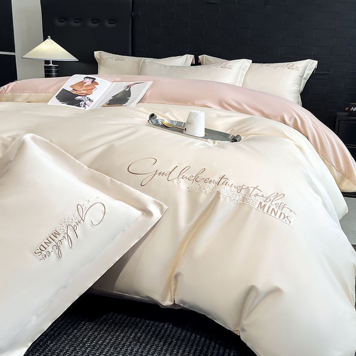 91家纺网 家纺一手货源 找家纺 拼社家纺 2026新款A类全棉贡缎长绒棉四件套全棉四件套简约刺绣纯色纯棉床上用品（提供买家秀） 依恋-元气白桃