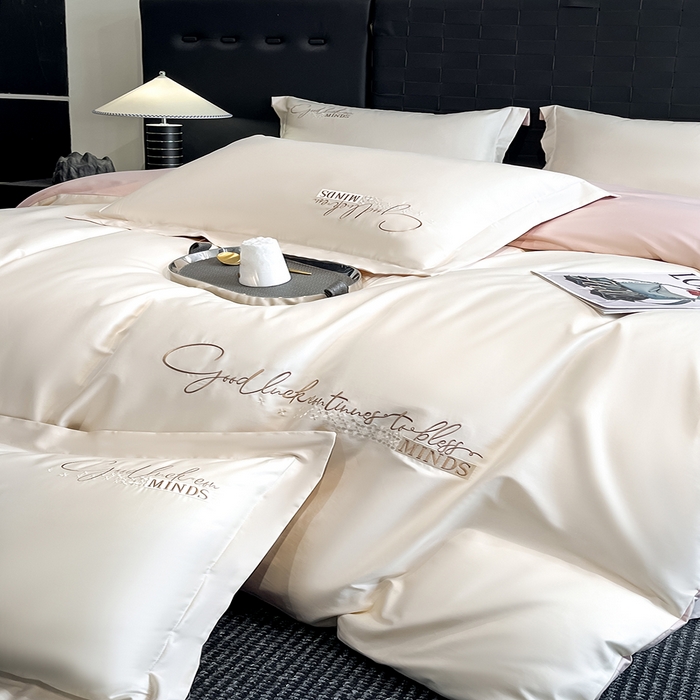 91家纺网 家纺一手货源 找家纺 拼社家纺 2026新款A类全棉贡缎长绒棉四件套全棉四件套简约刺绣纯色纯棉床上用品（提供买家秀） 依恋-元气白桃