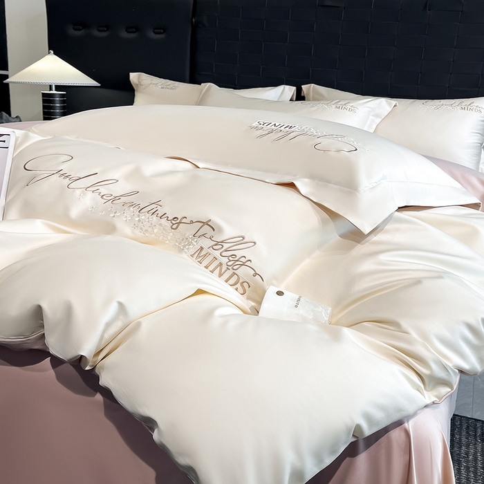 91家纺网 家纺一手货源 找家纺 拼社家纺 2026新款A类全棉贡缎长绒棉四件套全棉四件套简约刺绣纯色纯棉床上用品（提供买家秀） 依恋-元气白桃