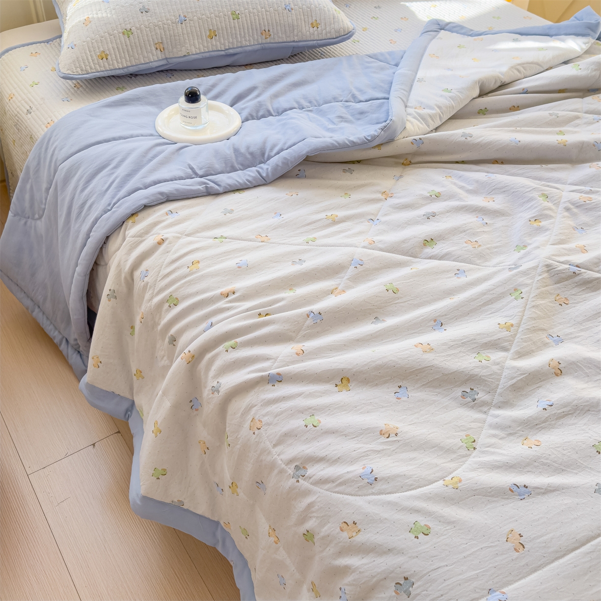 91家纺网 家纺一手货源 找家纺 （总）奥裕家纺 2026春夏新款双层纱夏被夏凉被空调被四件套