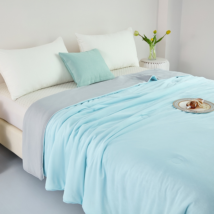 91家纺网 家纺一手货源 找家纺 优雅星家纺 2026新款双面凉感丝A类氨纶凉感天丝纯色夏凉被冰激凌夏被西瓜凉感丝夏被 蓝拼灰