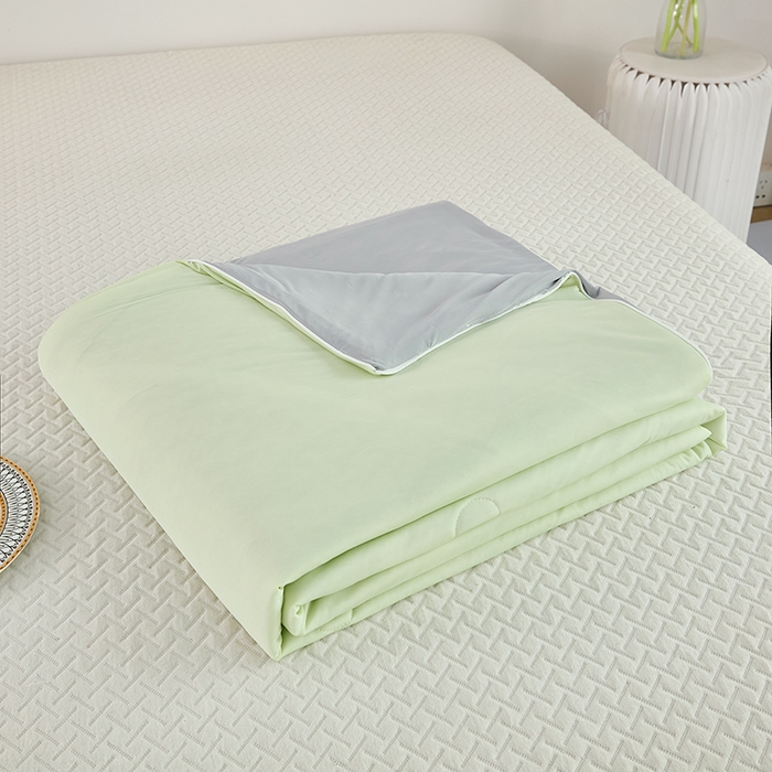 91家纺网 家纺一手货源 找家纺 优雅星家纺 2026新款双面凉感丝A类氨纶凉感天丝纯色夏凉被冰激凌夏被西瓜凉感丝夏被 香草绿