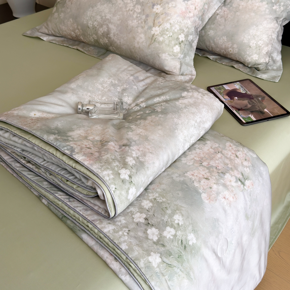 91家纺网 家纺一手货源 找家纺 （总）优彩 2026春夏新款50天丝夏被莱赛尔纤维夏被四件套天丝夏被单夏被单床笠单床单（控价单夏被不低于150）