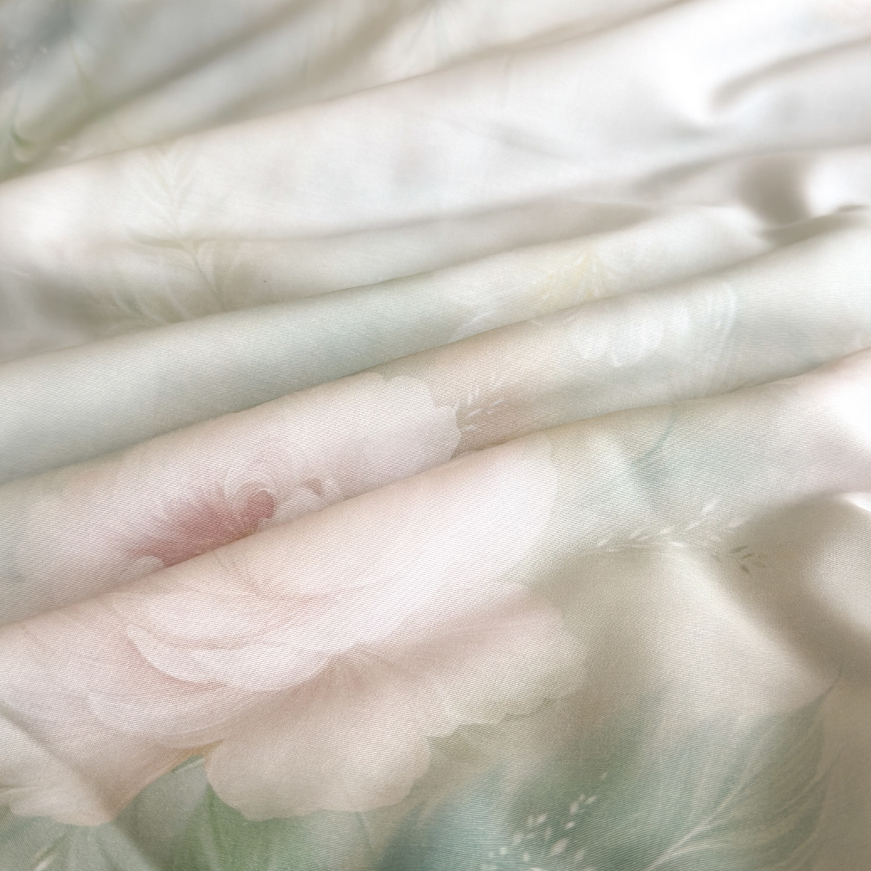 91家纺网 家纺一手货源 找家纺 优彩 2026春夏新款50天丝夏被莱赛尔纤维夏被四件套天丝夏被单夏被单床笠单床单（控价单夏被不低于150） 轻岚