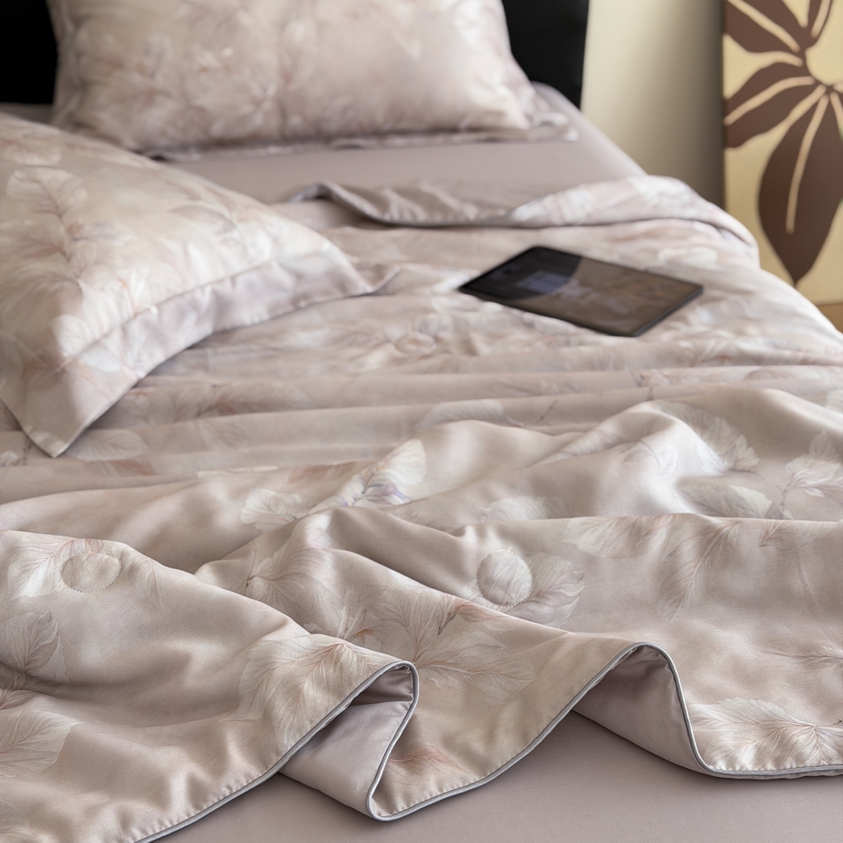 91家纺网 家纺一手货源 找家纺 优彩 2026春夏新款50天丝夏被莱赛尔纤维夏被四件套天丝夏被单夏被单床笠单床单（控价单夏被不低于150） 叶语