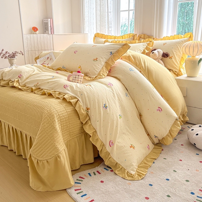 91家纺网 家纺一手货源 找家纺 铠畅 2026春夏新款 锦朵系列韩版水洗棉小清新古棉床盖四件套 锦朵 木马乐园黄