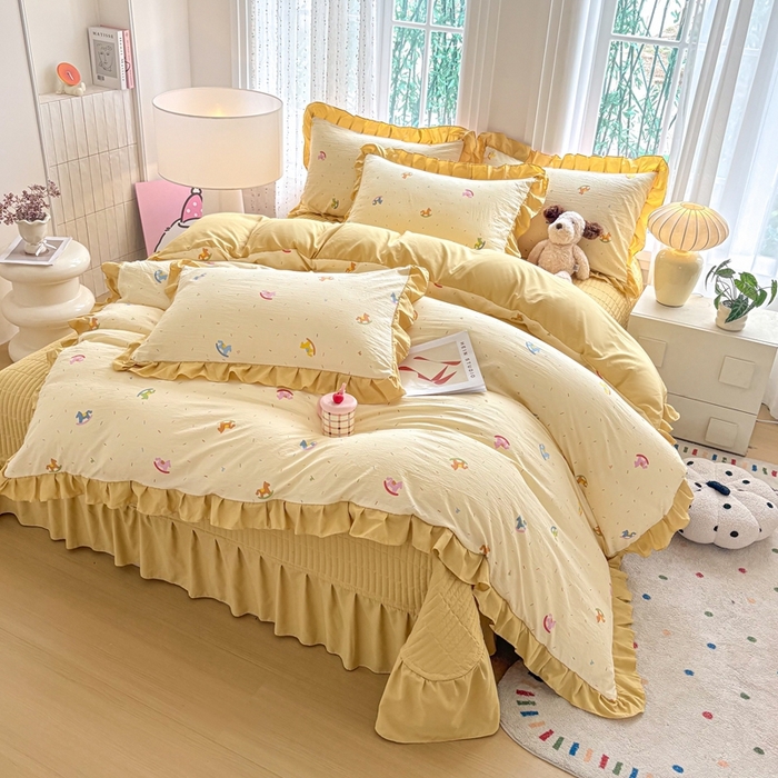 91家纺网 家纺一手货源 找家纺 铠畅 2026春夏新款 锦朵系列韩版水洗棉小清新古棉床盖四件套 锦朵 木马乐园黄