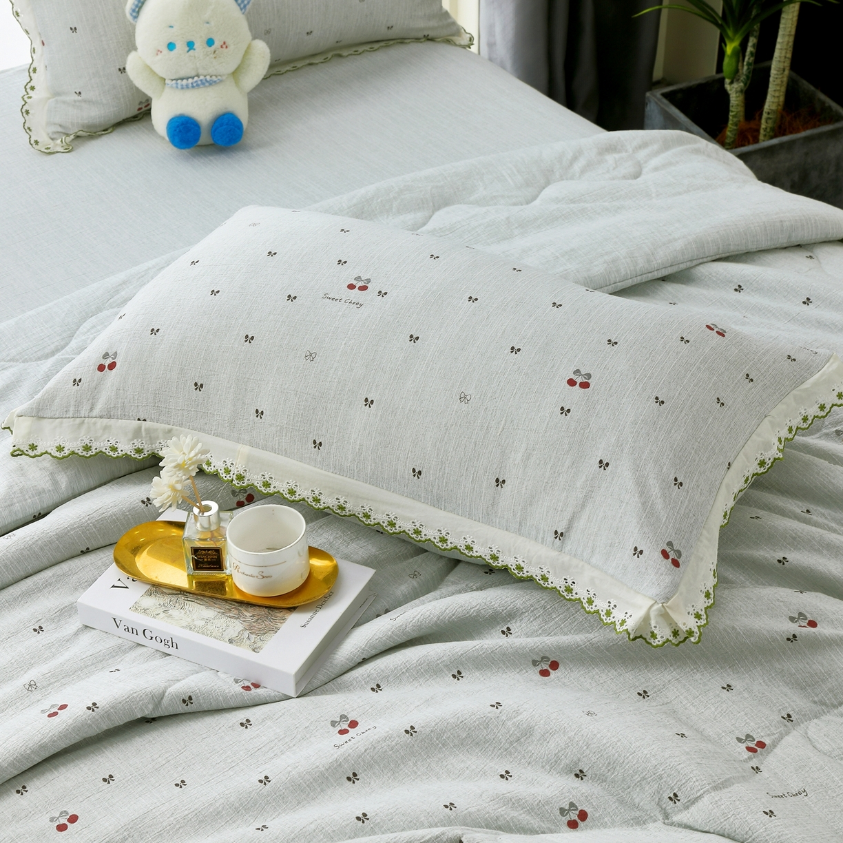 91家纺网 家纺一手货源 找家纺 恋之语 2026新款爆款花边色织水洗棉夏被夏凉被空调被四件套 樱桃-蓝