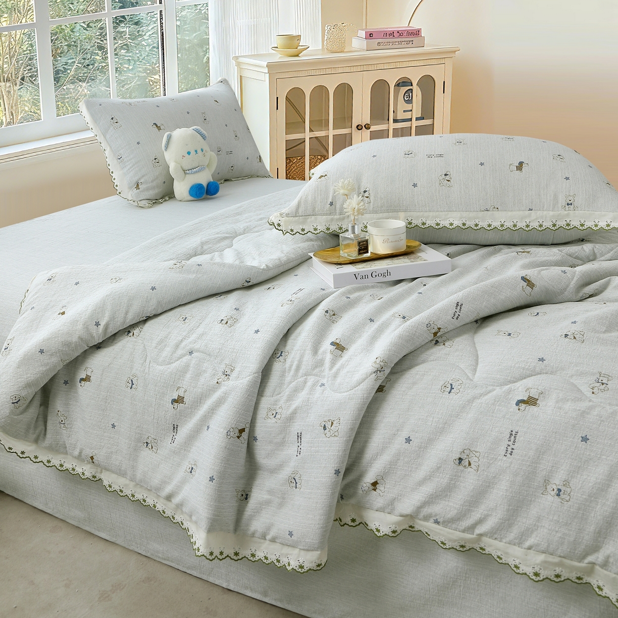 91家纺网 家纺一手货源 找家纺 恋之语 2026新款爆款花边色织水洗棉夏被夏凉被空调被四件套 浅蓝萌宠