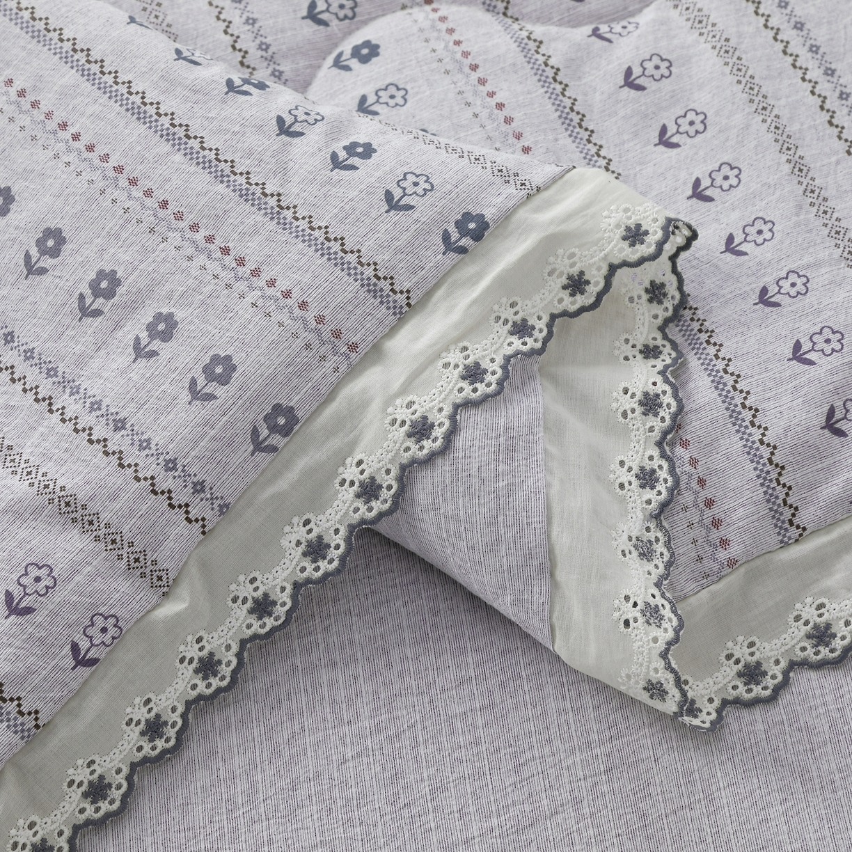 91家纺网 家纺一手货源 找家纺 恋之语 2026新款爆款花边色织水洗棉夏被夏凉被空调被四件套 灰调条纹