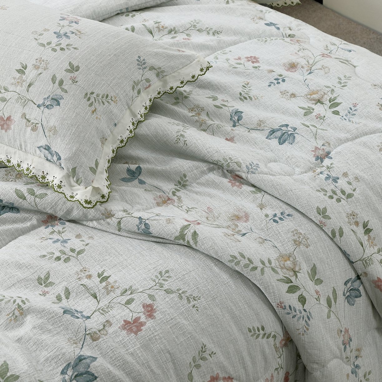 91家纺网 家纺一手货源 找家纺 恋之语 2026新款爆款花边色织水洗棉夏被夏凉被空调被四件套 春日花蔓