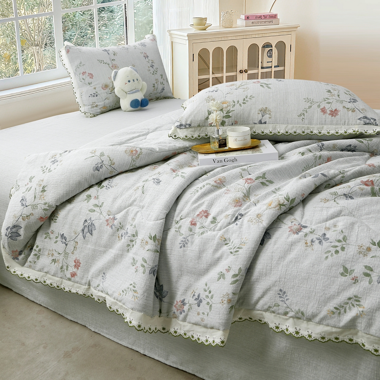 91家纺网 家纺一手货源 找家纺 恋之语 2026新款爆款花边色织水洗棉夏被夏凉被空调被四件套 春日花蔓