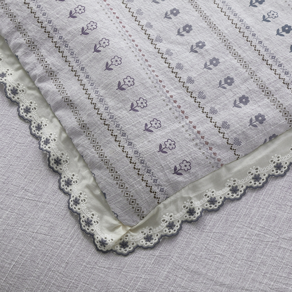 91家纺网 家纺一手货源 找家纺 恋之语 2026新款爆款花边色织水洗棉夏被夏凉被空调被四件套 灰调条纹