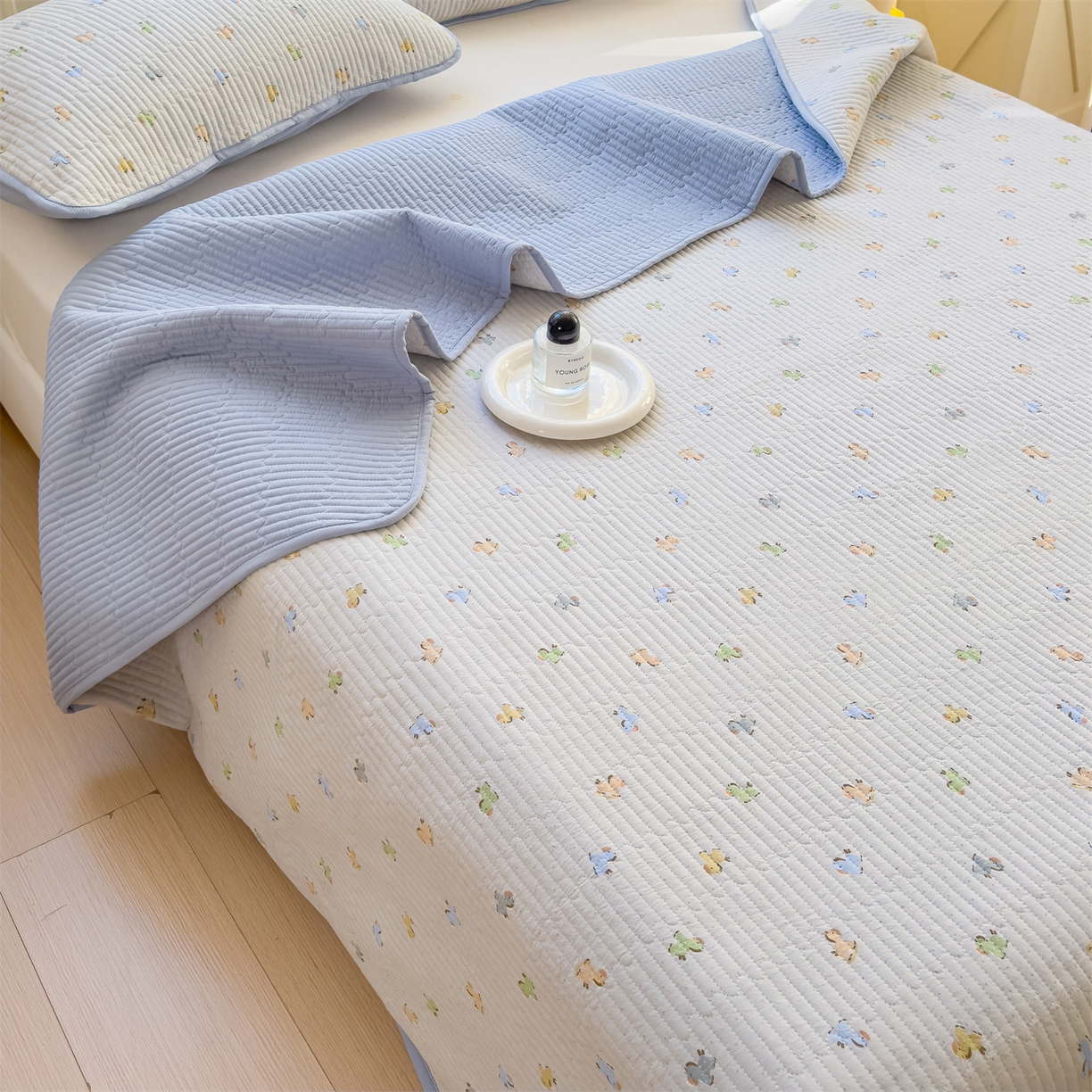 91家纺网 家纺一手货源 找家纺 （总）奥裕家纺 2026春夏新款双层纱床盖三件套