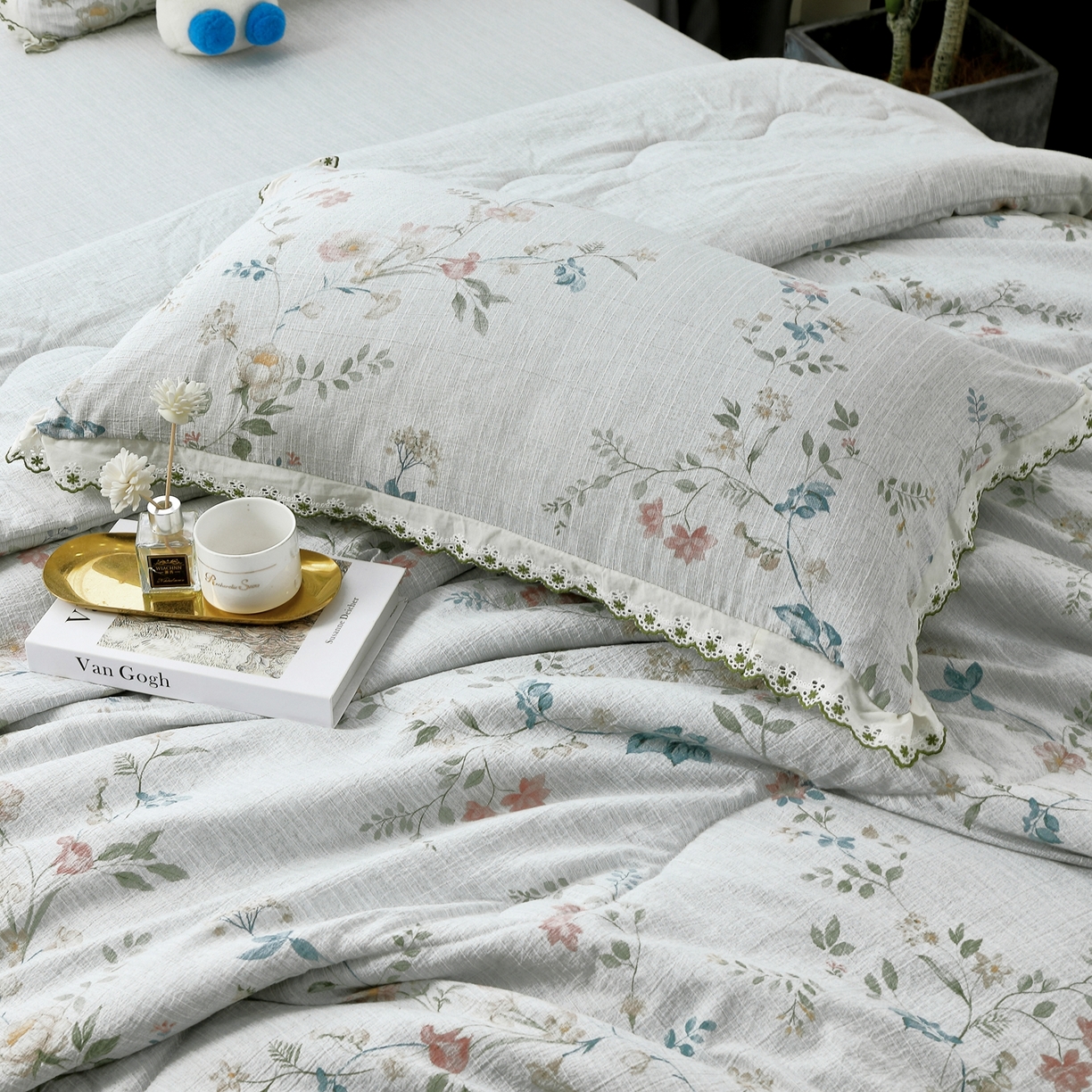 91家纺网 家纺一手货源 找家纺 恋之语 2026新款爆款花边色织水洗棉夏被夏凉被空调被四件套 春日花蔓