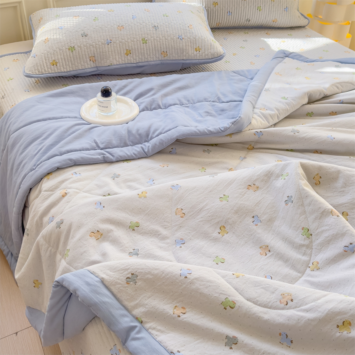 91家纺网 家纺一手货源 找家纺 （总）奥裕家纺 2026春夏新款双层纱床盖三件套