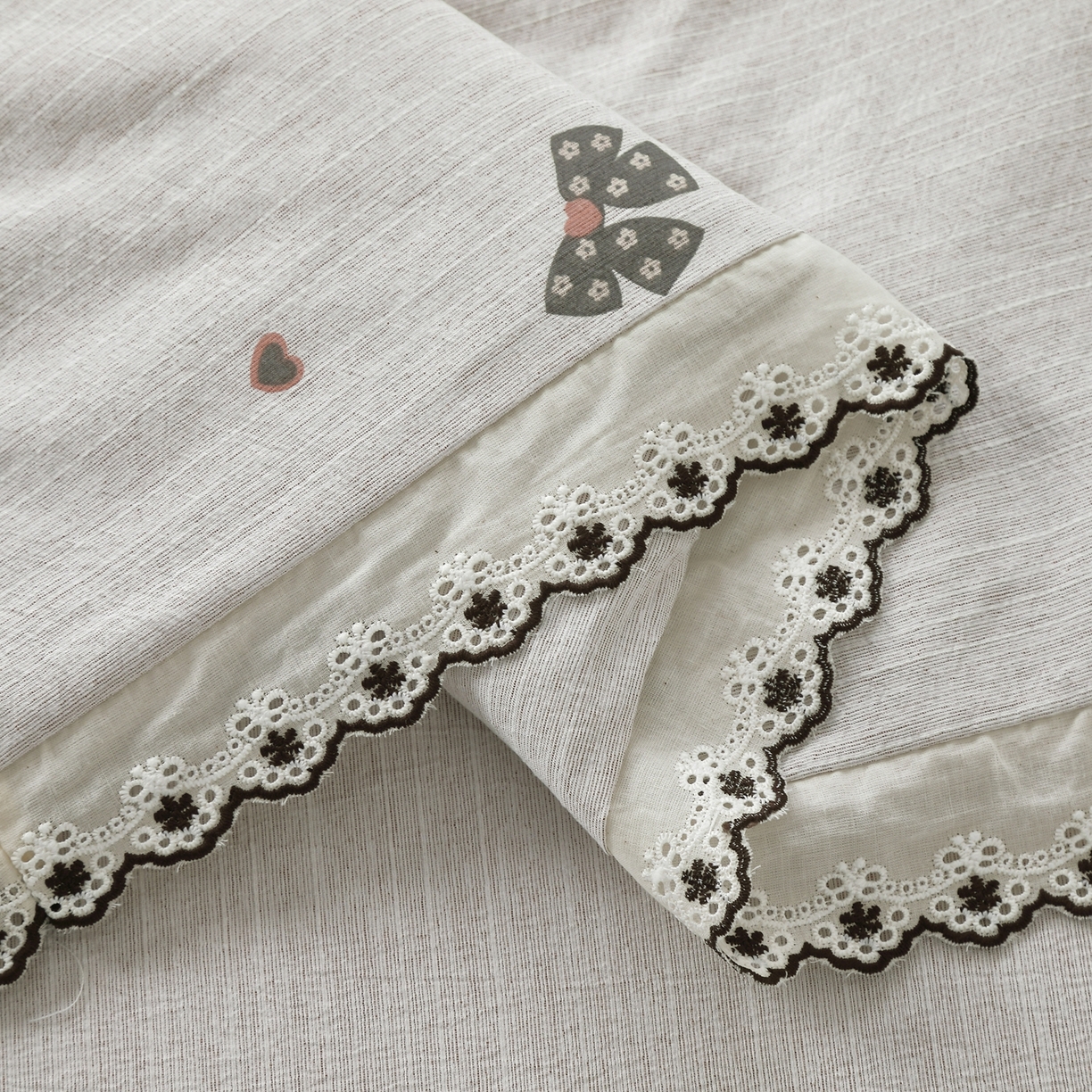 91家纺网 家纺一手货源 找家纺 恋之语 2026新款爆款花边色织水洗棉夏被夏凉被空调被四件套 墨蝶轻舞