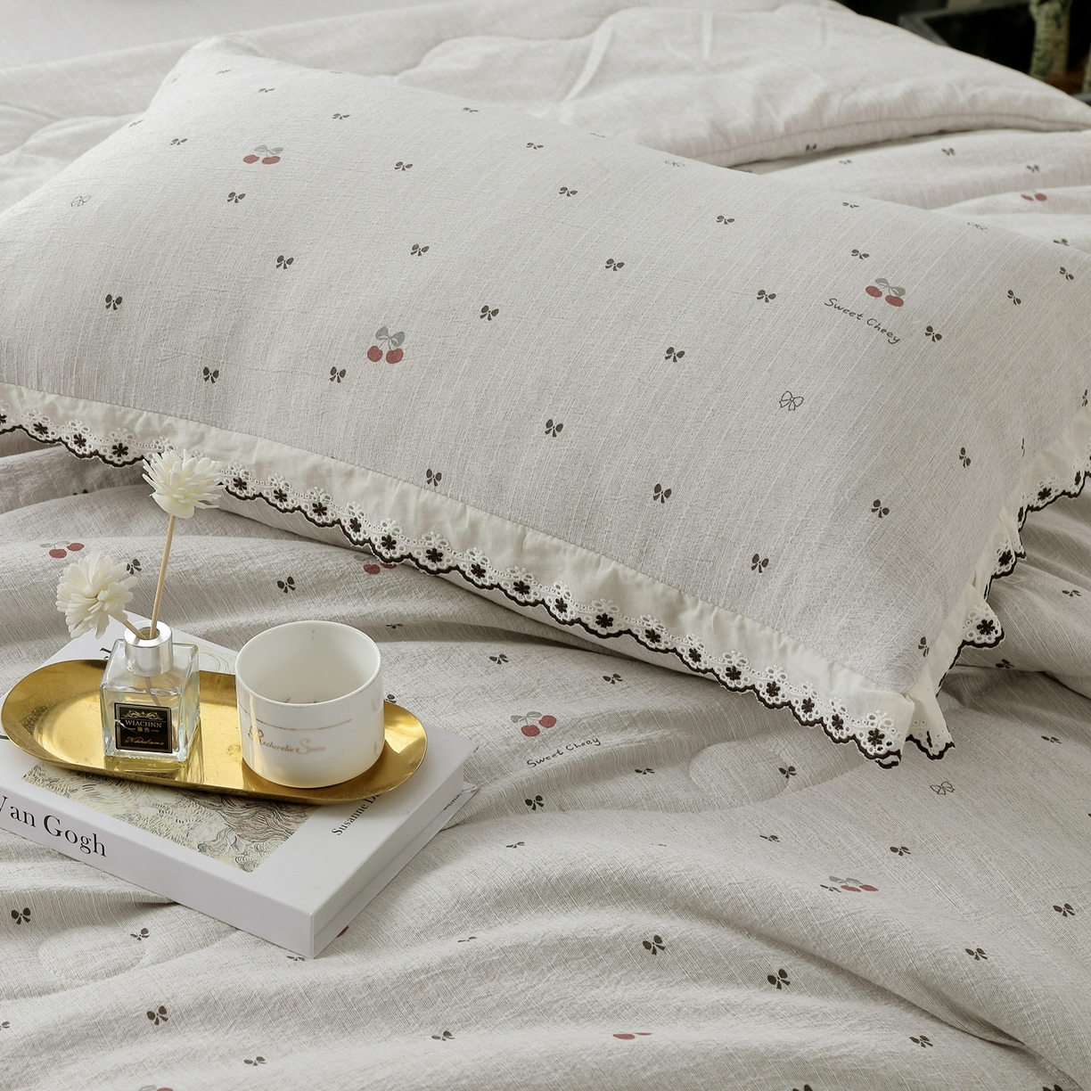 91家纺网 家纺一手货源 找家纺 恋之语 2026新款爆款花边色织水洗棉夏被夏凉被空调被四件套 樱桃