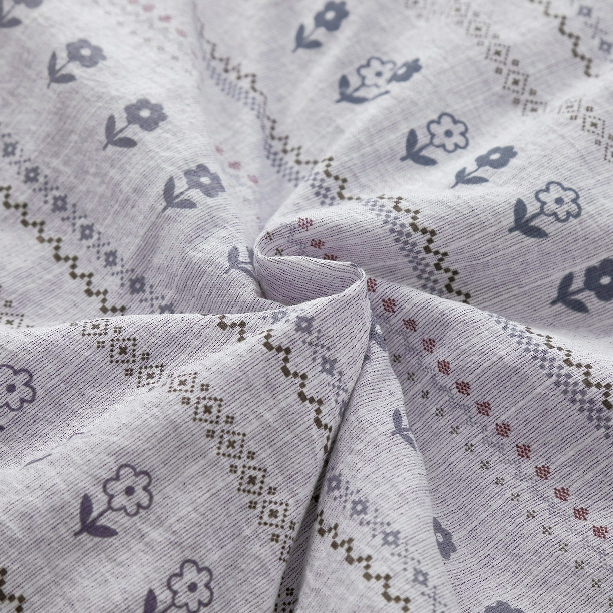 91家纺网 家纺一手货源 找家纺 恋之语 2026新款爆款花边色织水洗棉夏被夏凉被空调被四件套 灰调条纹