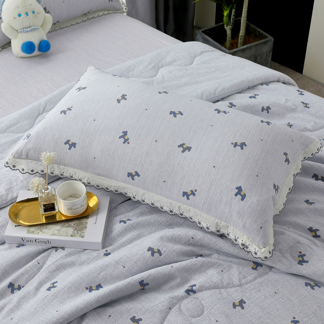 91家纺网 家纺一手货源 找家纺 恋之语 2026新款爆款花边色织水洗棉夏被夏凉被空调被四件套 浅蓝旺旺